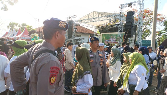 Personel Polairud Polresta Banyuwangi Lakukan Patroli Serta Pengamanan Bersama