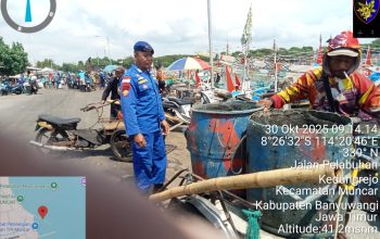 Personel Satpolairud Resta Banyuwangi Berikan Edukasi Serta Binmas Perairan