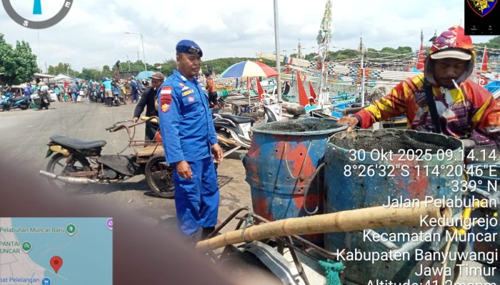 Personel Satpolairud Resta Banyuwangi Berikan Edukasi Serta Binmas Perairan