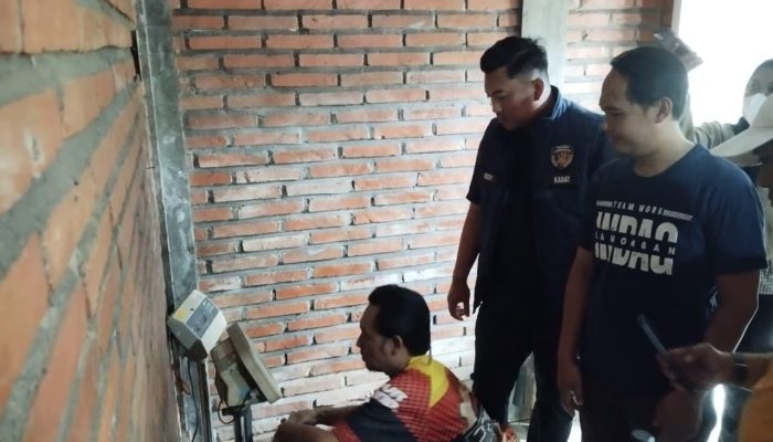 Satreskrim Polres Lamongan dan Diskoperindag Lakukan Sidak