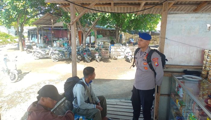 Personel Satpolairud Resta Banyuwangi Tingkatkan Patroli Dialogis Di Kawasan Pesisir Pantai Meneng