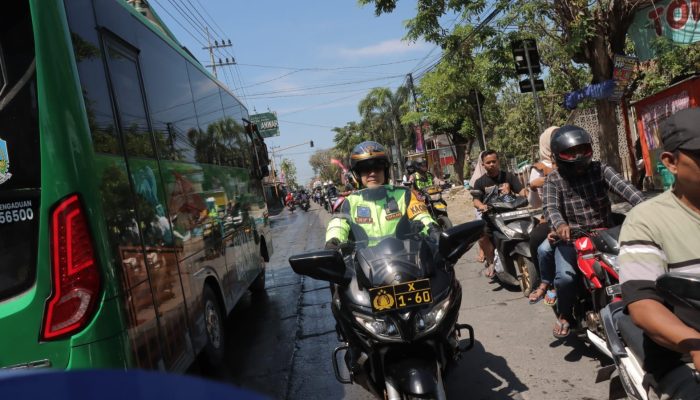 Kapolres Lamongan Turun Langsung Pastikan Pelayanan Maksimal dalam Ops Ketupat Semeru 2026 