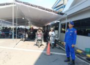 Personel Satpolairud Resta Banyuwangi Lakukan Pemantauan Di Pelabuhan ASDP Kepada Pemudik Terpantau Aman Serta Kondusif