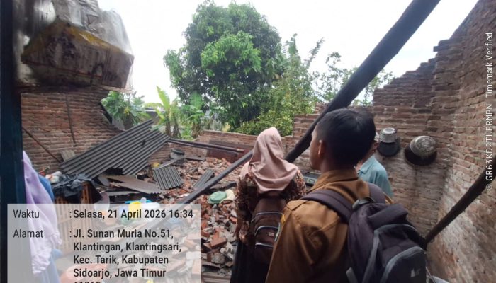 Satu Rumah Rusak Parah Dan Tujuh Rumah Rusak Ringan Akibat Puting Beliung Yang Menerjang Desa Klanting Sari