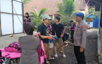 Anggota Satpolairud Polresta Banyuwangi Turun Langsung Ke Kawasan Wisata Green Watu Dodol Untuk Pastikan Keamanan Tetap Aman Dan Kondusif