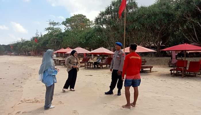 Penjagaan Pulau Merah Sangat Ketat Aipda | Wayan Wedana Turun Langsung Kepada Masyarakat Untuk Menjaga Wisatawan Jadi Aman Serta Kondusif
