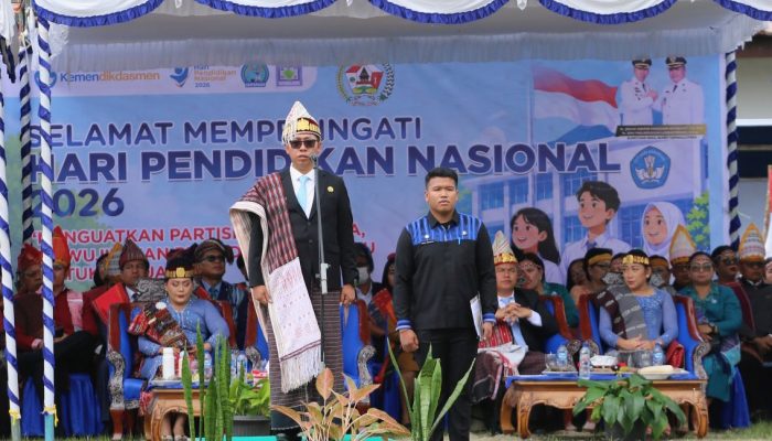 Bupati Tapanuli Utara Turut Memperingati Hari Pendidikan Nasional Tahun 2026 Di Siborong-borong 