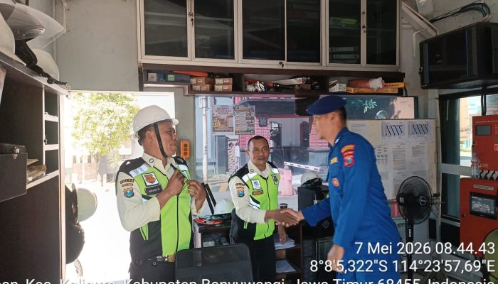 Aiptu I Gede Eka Giat Patroli Serta Berikan Himbauan Kepada Security Pertamina Untuk Selalu Mengutamakan Keselamatan