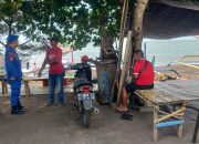 Bripka Romi Eka Edukasi Langsung Kepada Para Nelayan Blimbingsari Utamakan Keselamatan Serta Cek Cuaca Sebelum Melaut