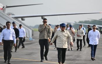 Tiba di Jawa Timur Presiden Prabowo Resmikan 166 SPPG Polri Museum Marsinah serta Panen Raya Jagung