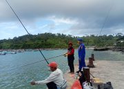 Anggota Satpolairud Resta Banyuwangi Giat Patroli Serta Edukasi Langdung Kepada Para Nelayan Pentingnya Keselamatan Kerja