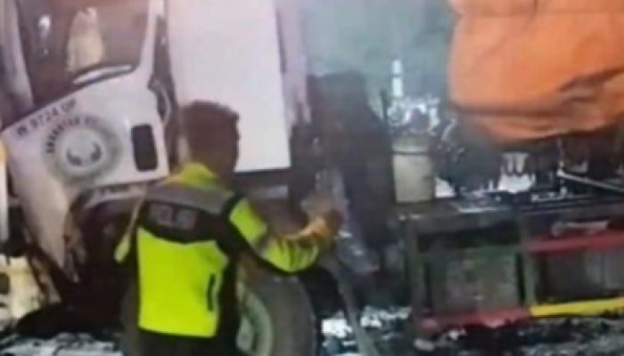 Tiga Kendaraan Besar Alami Kecelakaan di Jalur Lamongan – Tuban