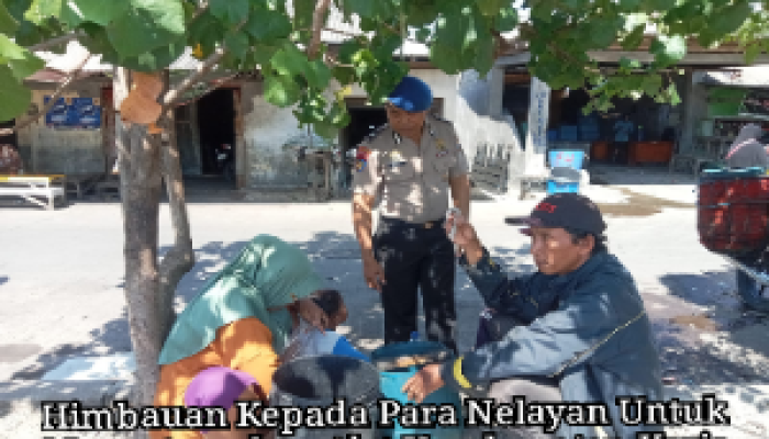Aipda I Wayan Wedhana Menghimbau Kepada Para Nelayan Untuk Selalu Mengutamakan Alat Keselamatan Kerja