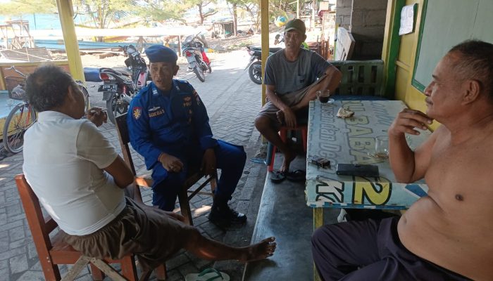 Personel Satpolairud Resta Banyuwangi Giat Patroli Serta Ingatkan Warga Waspada Terhadap Curanmor