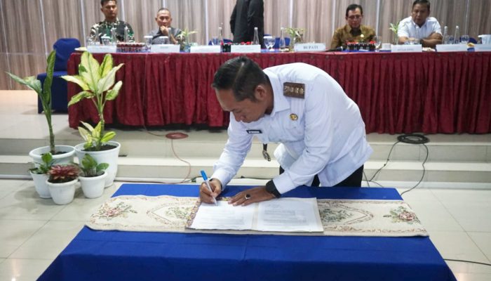 Bupati Tapanuli Pimpin Forum Group Discussion Targetkan Perencanaan Pembangunan Daerah 