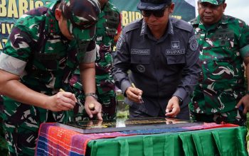 Bupati Tapanuli Utara Bersama Panglima Daerah Militer I-BB Resmikan Jembatan Siualuompu 