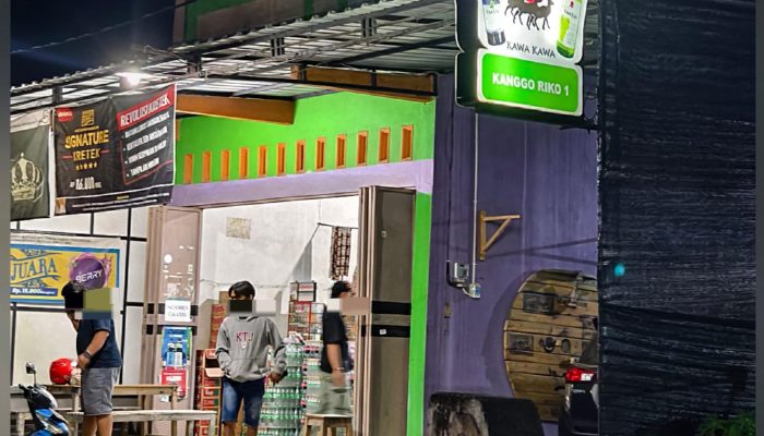 Diduga Beroperasi Tanpa Izin, Penjualan Miras di Kandat Disorot Warga : Remaja hingga Anak di Bawah Umur Disebut Jadi Pembeli