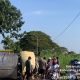 Polisi Sigap Evakuasi Truk Tangki Terguling Usai Tabrak Pohon di Wilayah Kecamatan Deket