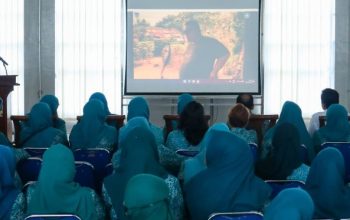 Gelar Nobar Bersama TP PKK, Wlikota Tebing Tinggi Apresiasi Pesan Moral Film Parodi Edukatif Kampung Durian Gak Jadi Runtuh